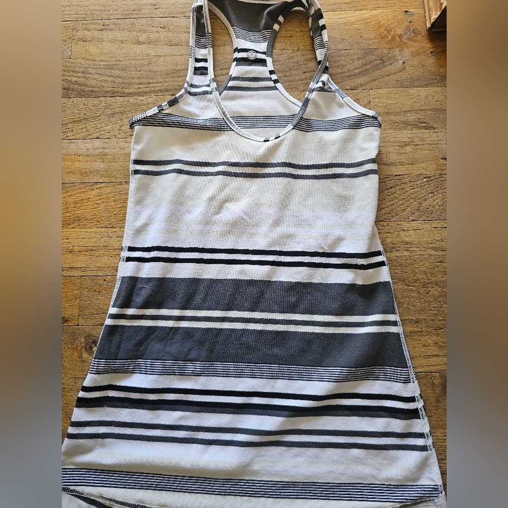 Lululemon Cool RacerbackGroovy Stripe Static Wave Dune